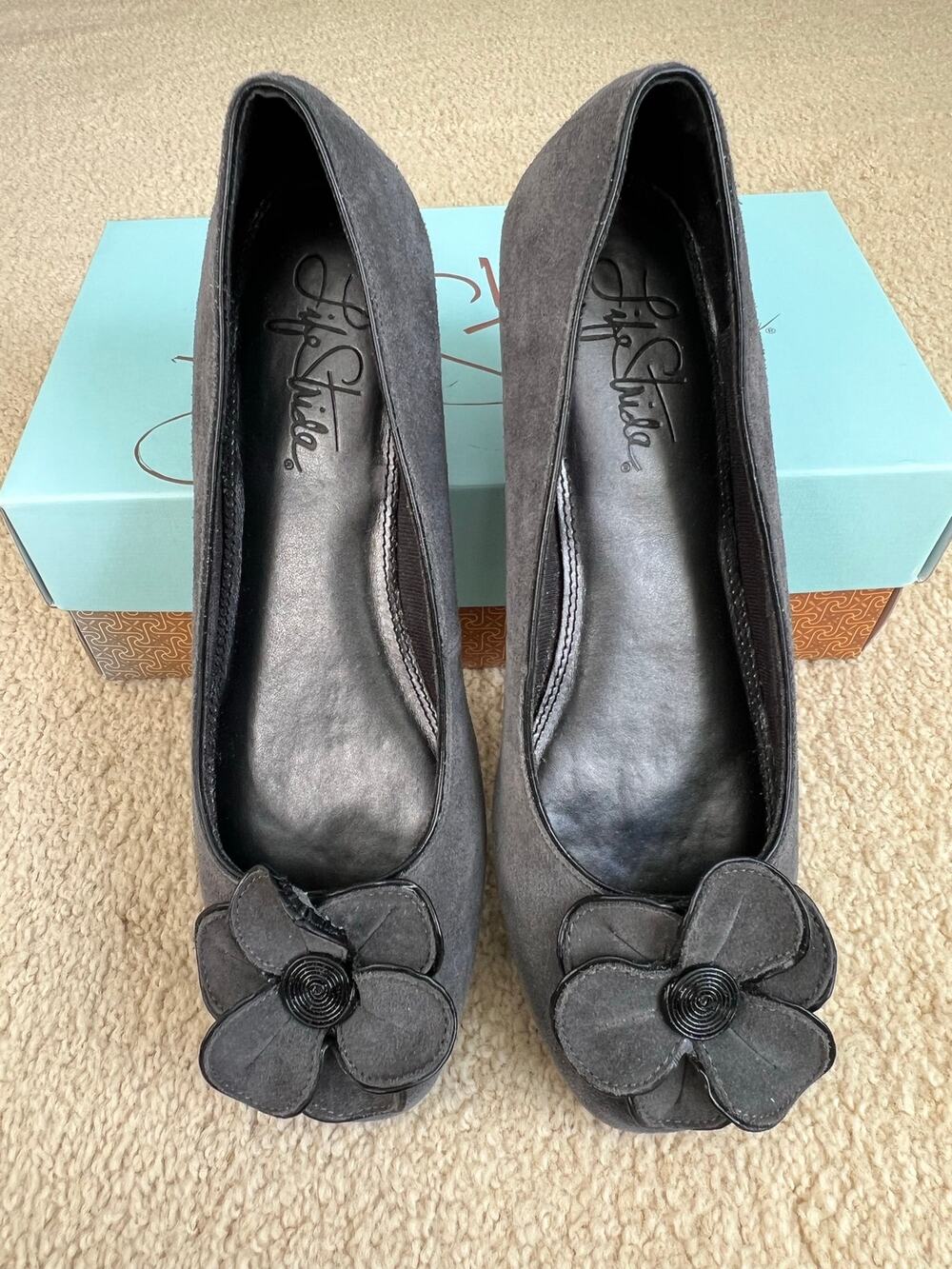 LifeStride Quiver Grey Suede Floral Accent Comfort Ballet Flats Shoes Size 9 N